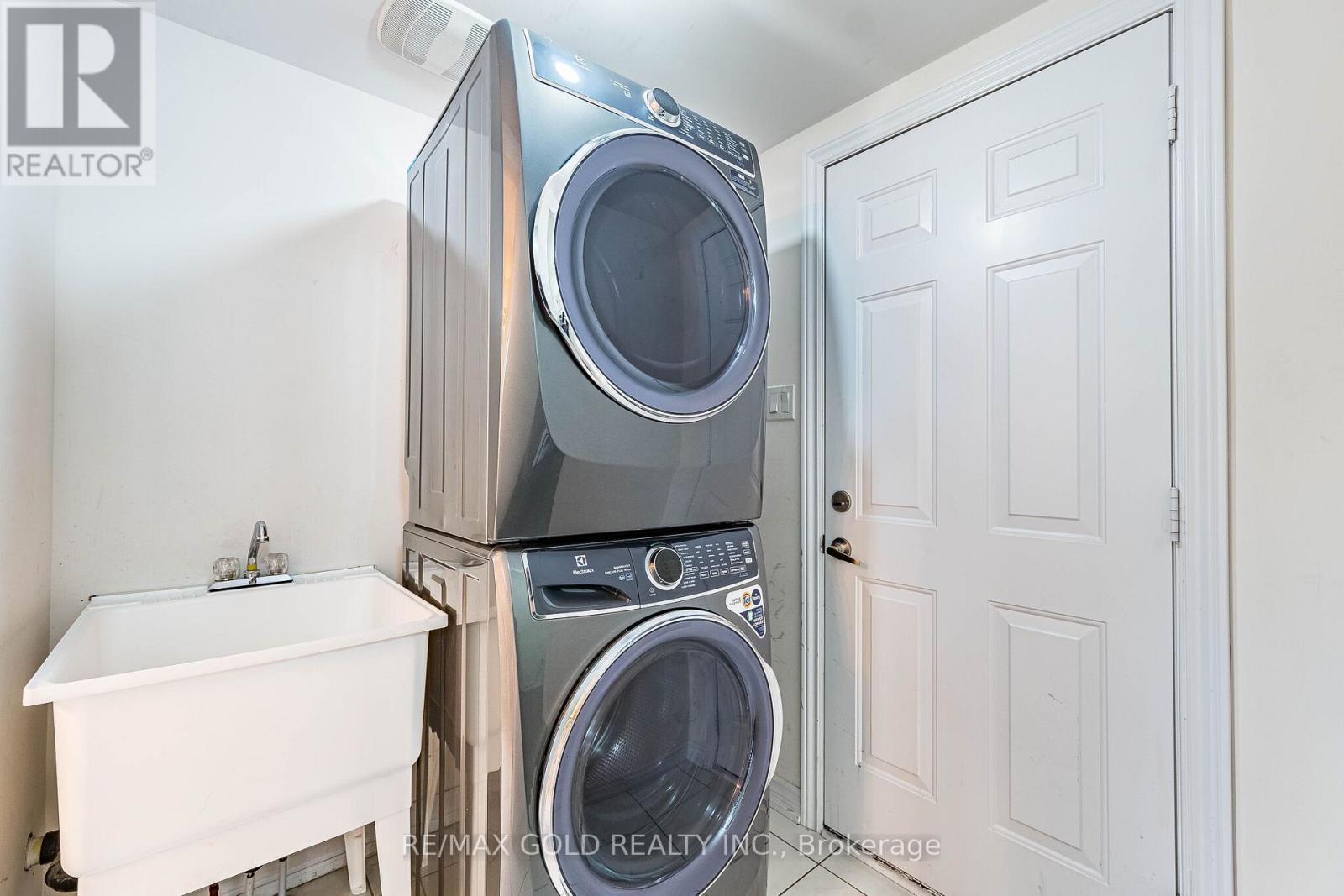 151 - 6 Pulberry Close Property Photo 41