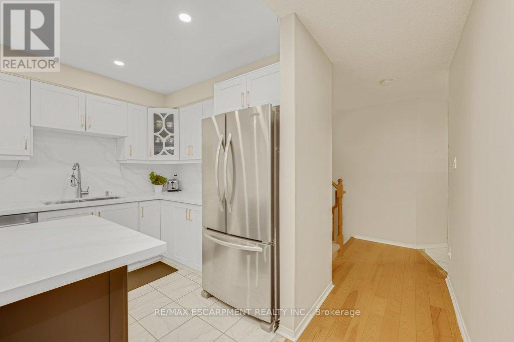 2597 Addingham Crescent Property Photo 12