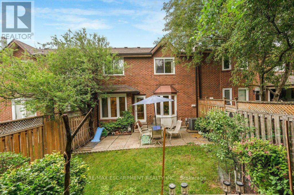 2597 Addingham Crescent Property Photo 26