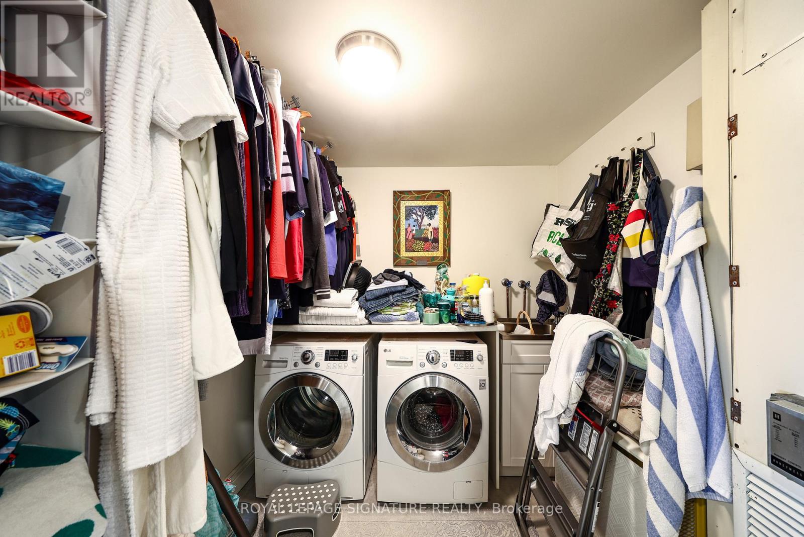 907 - 1300 Bloor Street Property Photo 6
