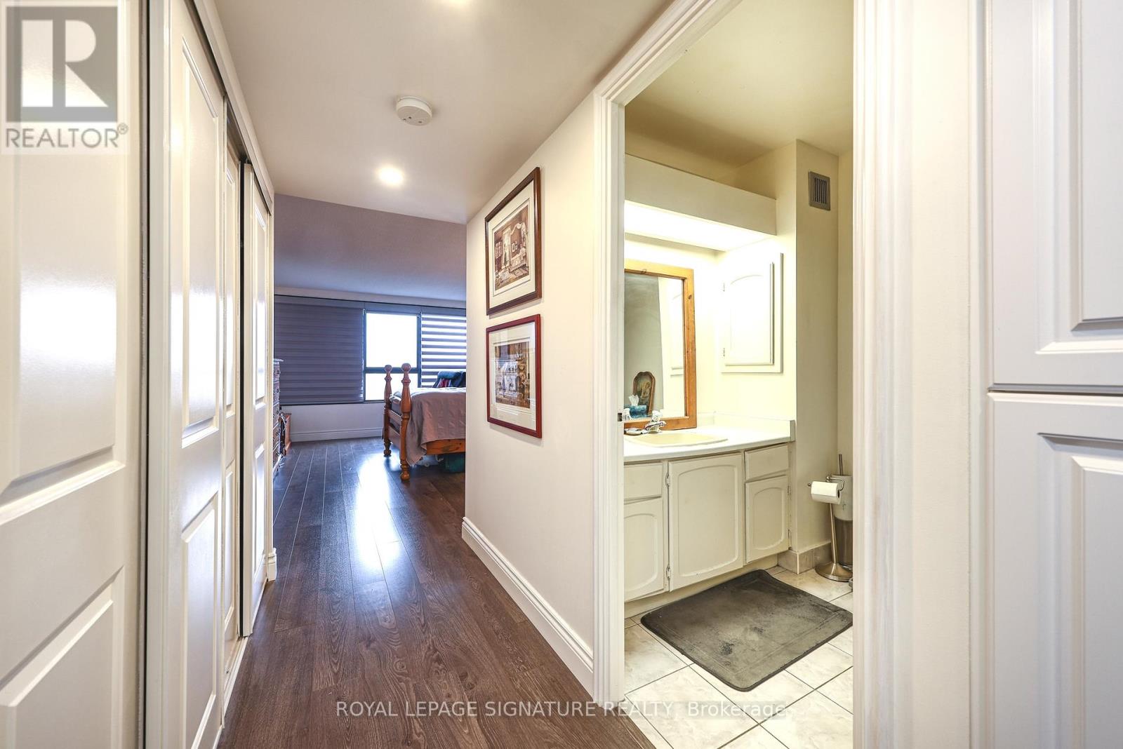 907 - 1300 Bloor Street Property Photo 32