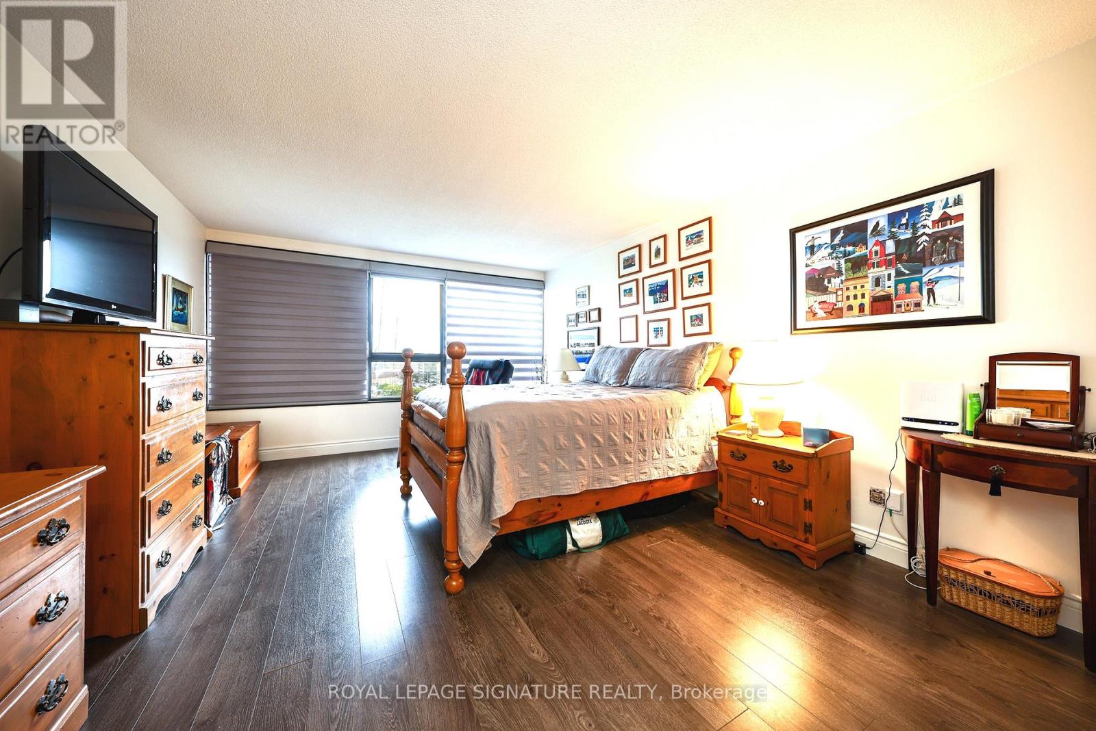 907 - 1300 Bloor Street Property Photo 33