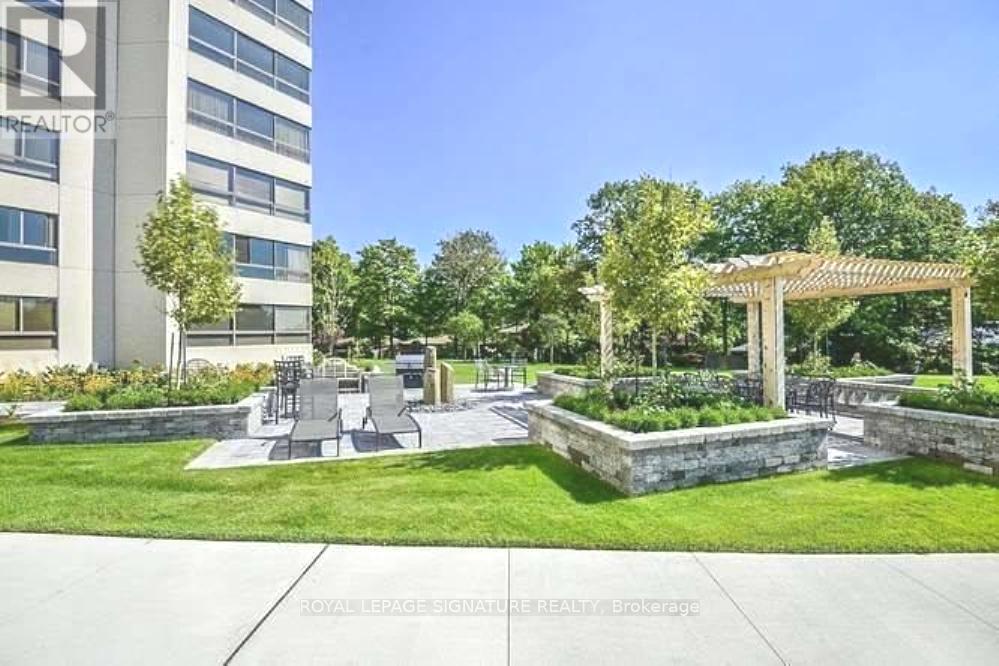 907 - 1300 Bloor Street Property Photo 45