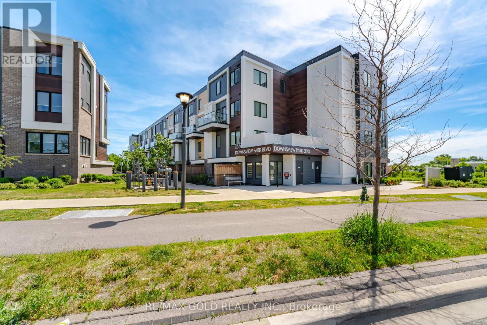 204 - 155 DOWNSVIEW PARK BOULEVARD Property Photo 1