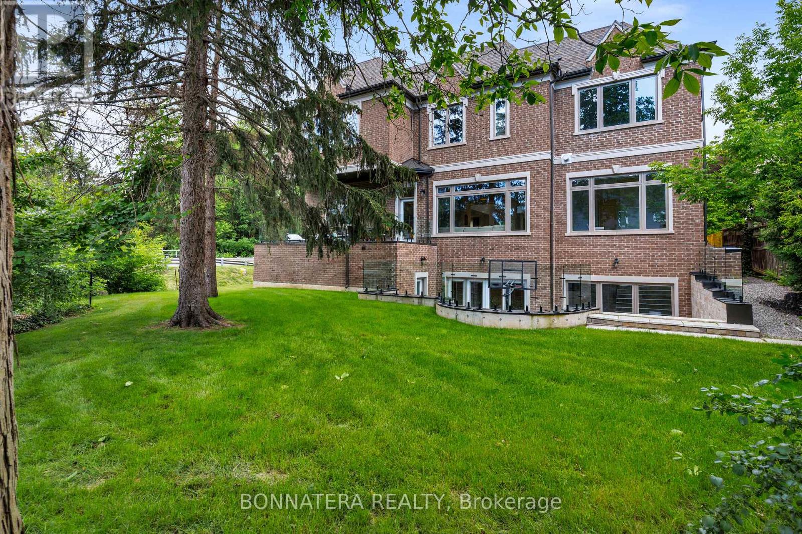 1042 Bridge Road Property Photo 19