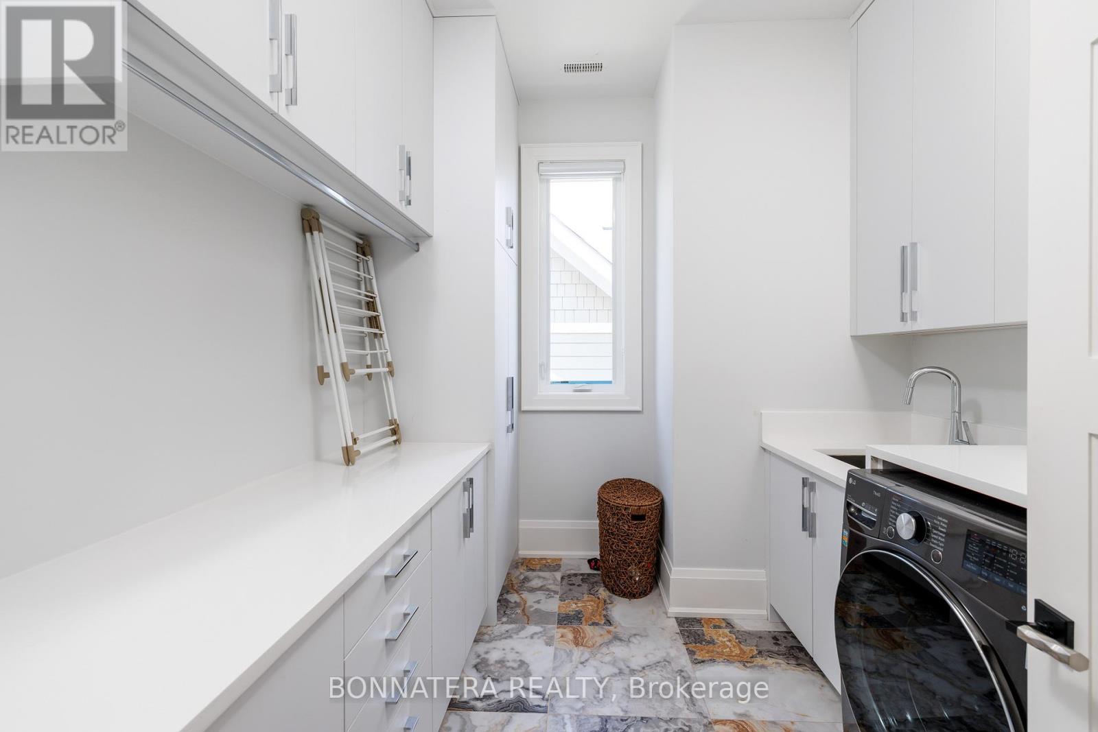 1042 Bridge Road Property Photo 38