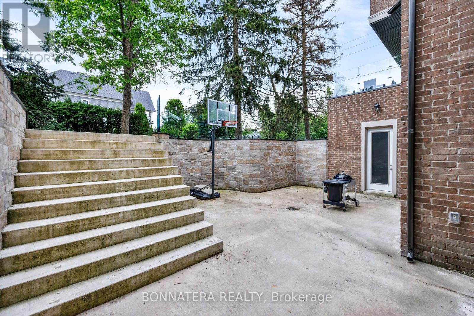 1042 Bridge Road Property Photo 41
