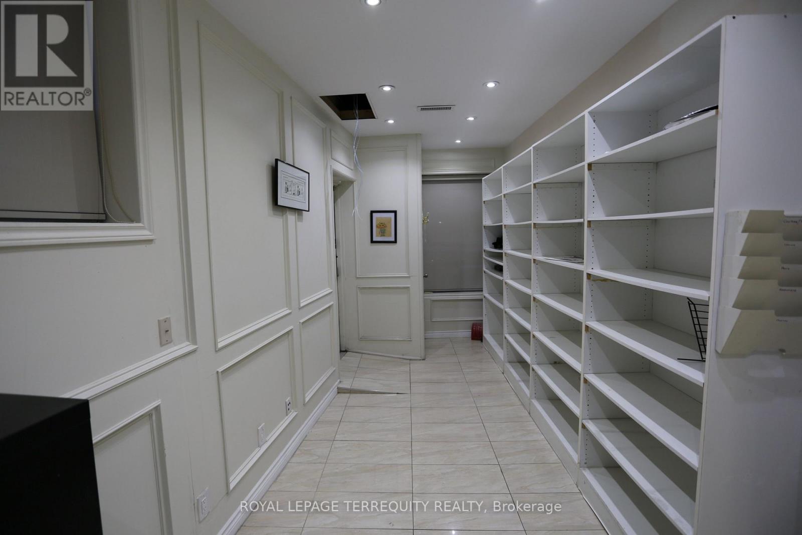 1888 Wilson Avenue Property Photo 7