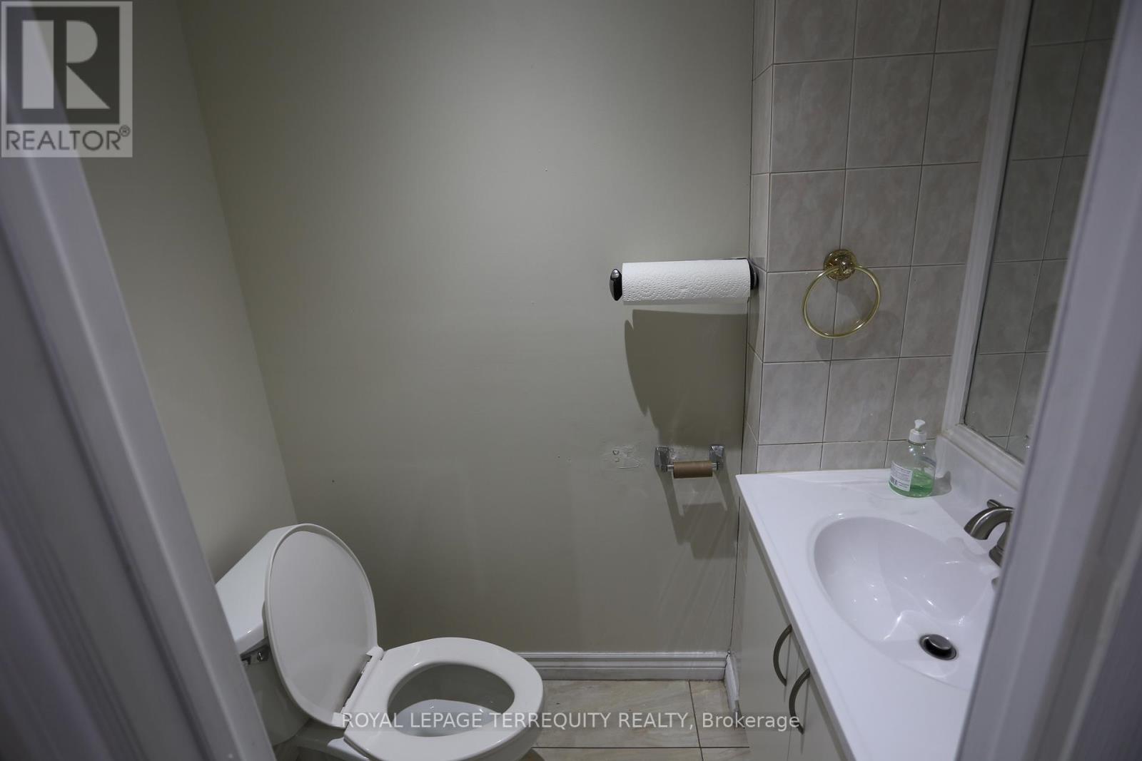 1888 Wilson Avenue Property Photo 18