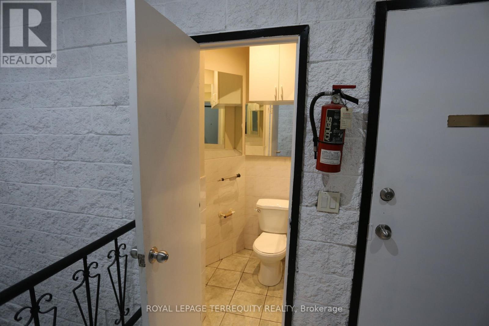 1888 Wilson Avenue Property Photo 37