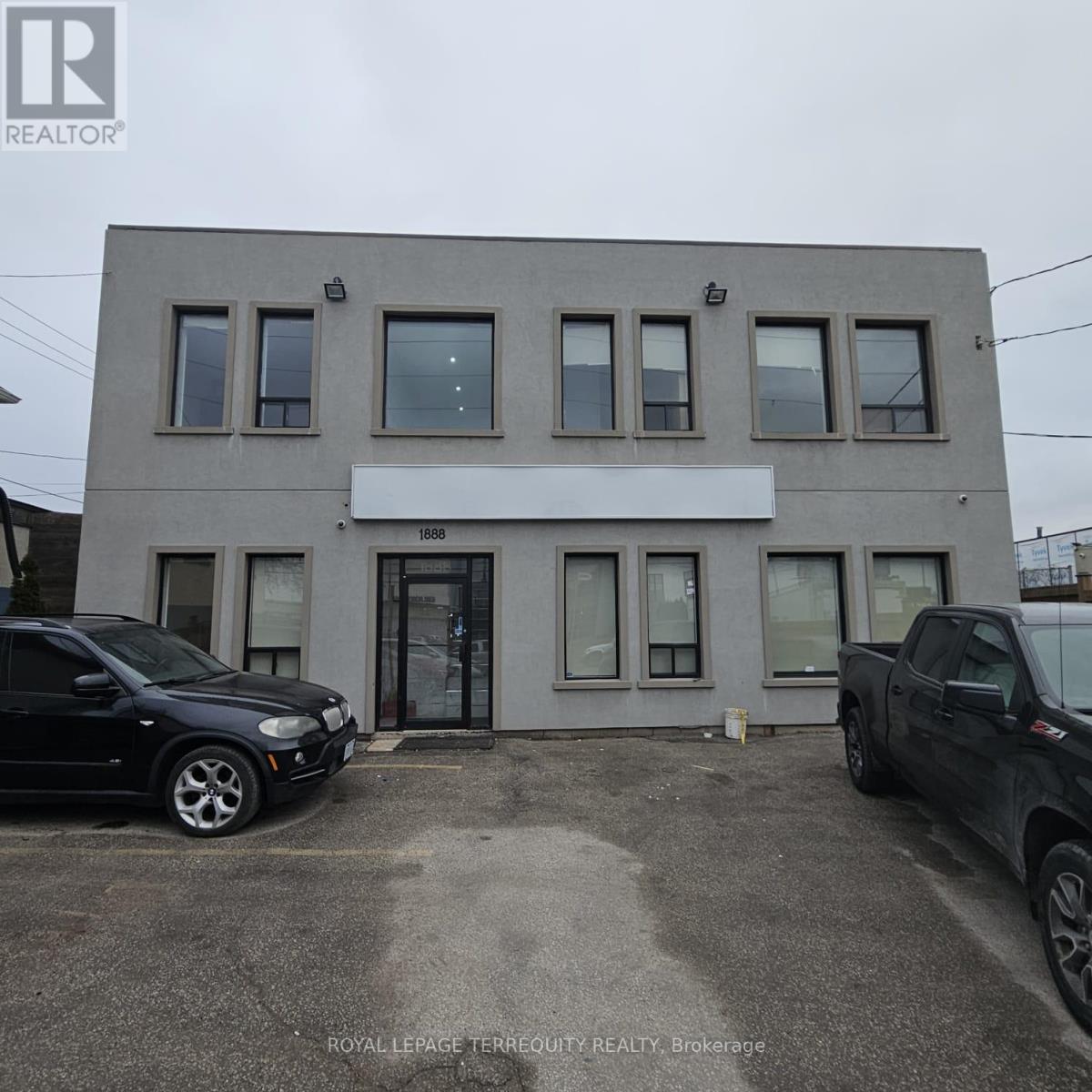 1888 Wilson Avenue Property Photo 38