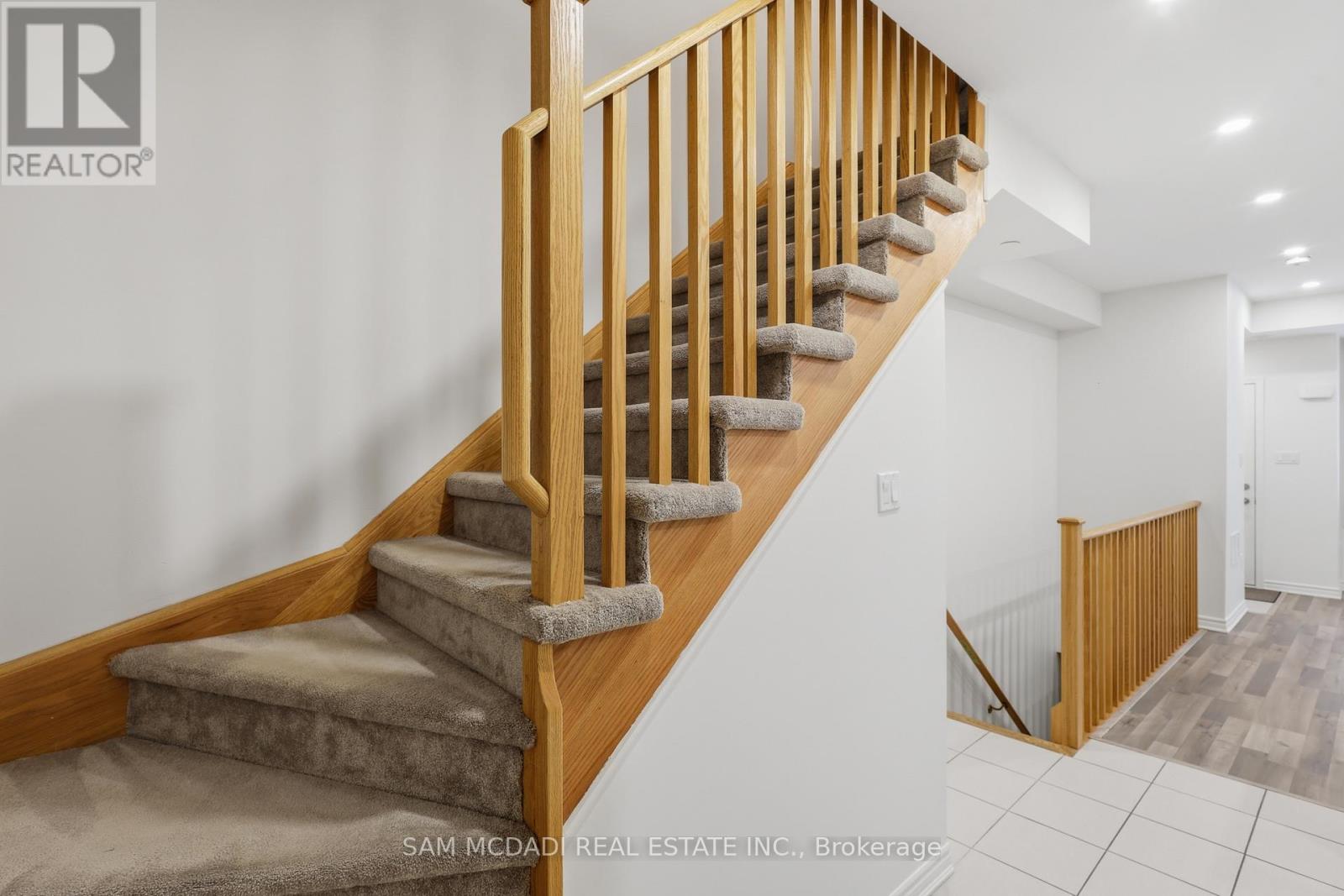 6 - 2285 Mcnab Lane Property Photo 9