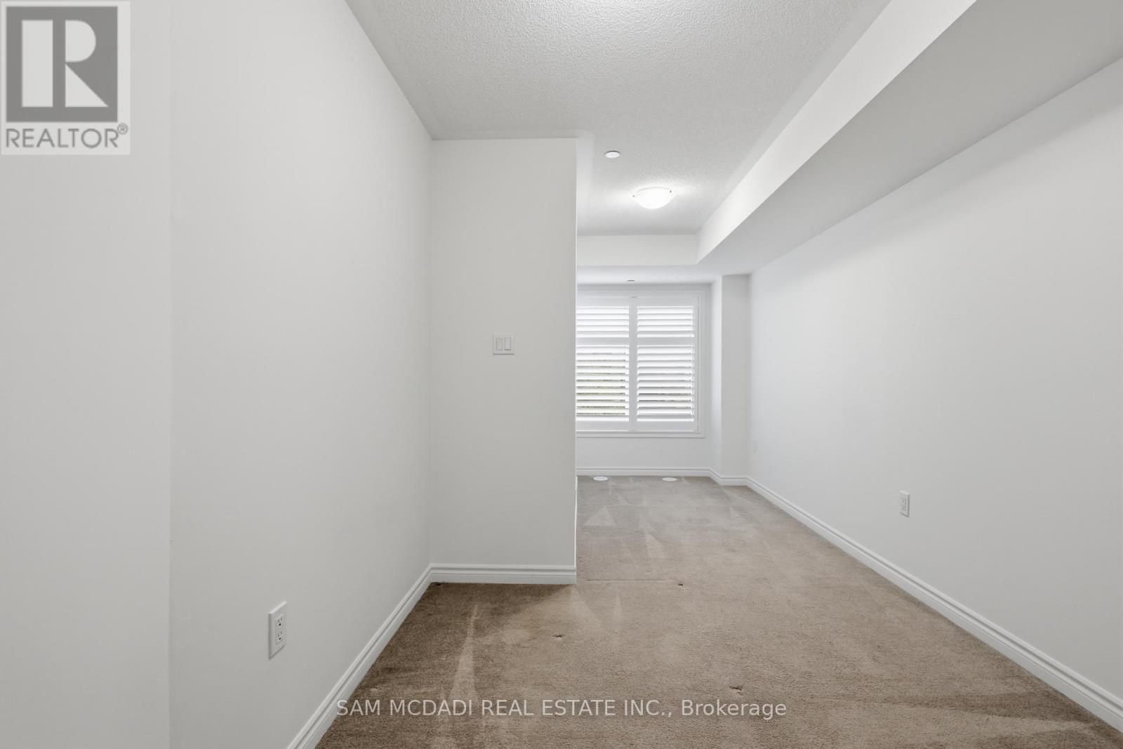 6 - 2285 Mcnab Lane Property Photo 11
