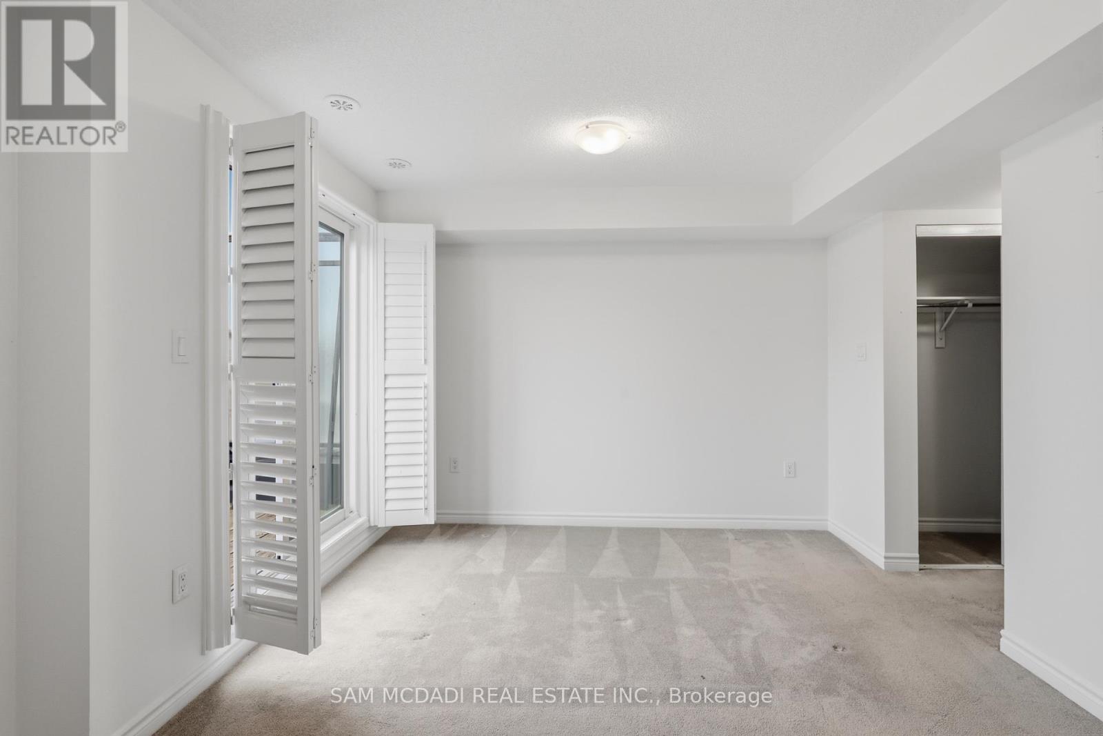 6 - 2285 Mcnab Lane Property Photo 20