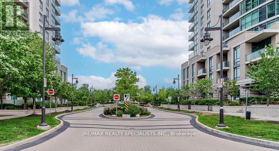 1205 - 215 Sherway Gardens Road Property Photo 2