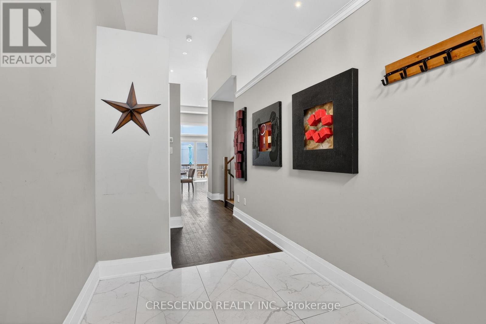 455 Rimilton Avenue Property Photo 7