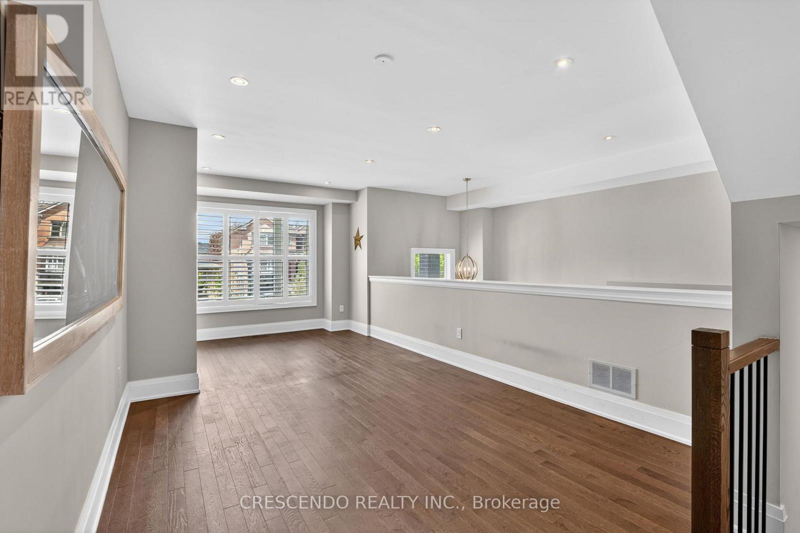 455 Rimilton Avenue Property Photo 15