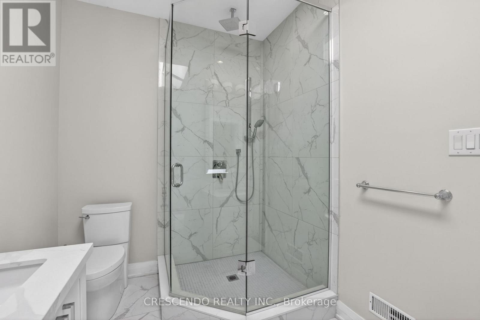 455 Rimilton Avenue Property Photo 26