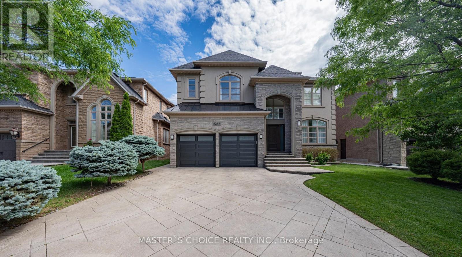 2357 Rideau Drive Property Photo 1