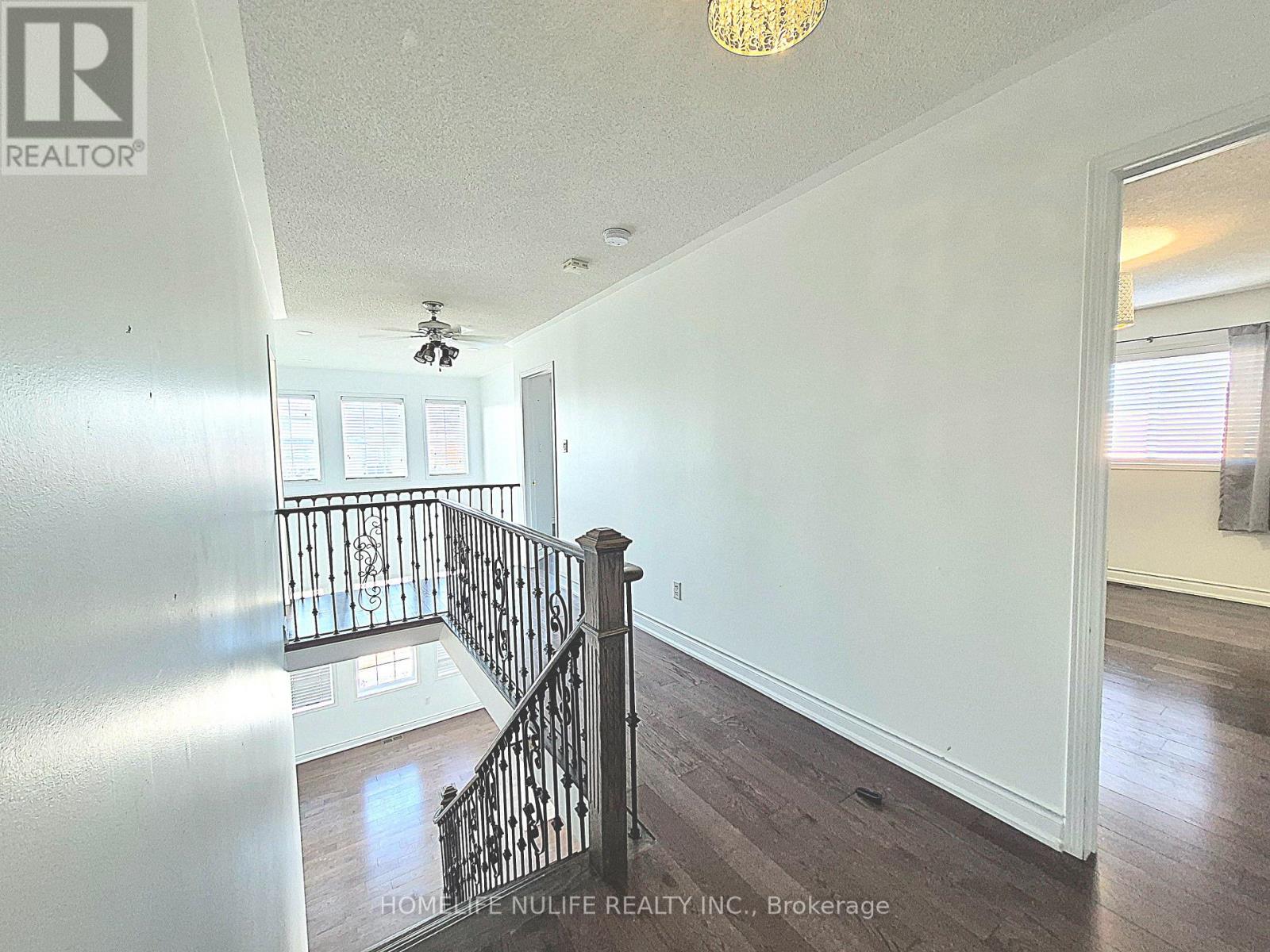 3866 Thomas Street Property Photo 6