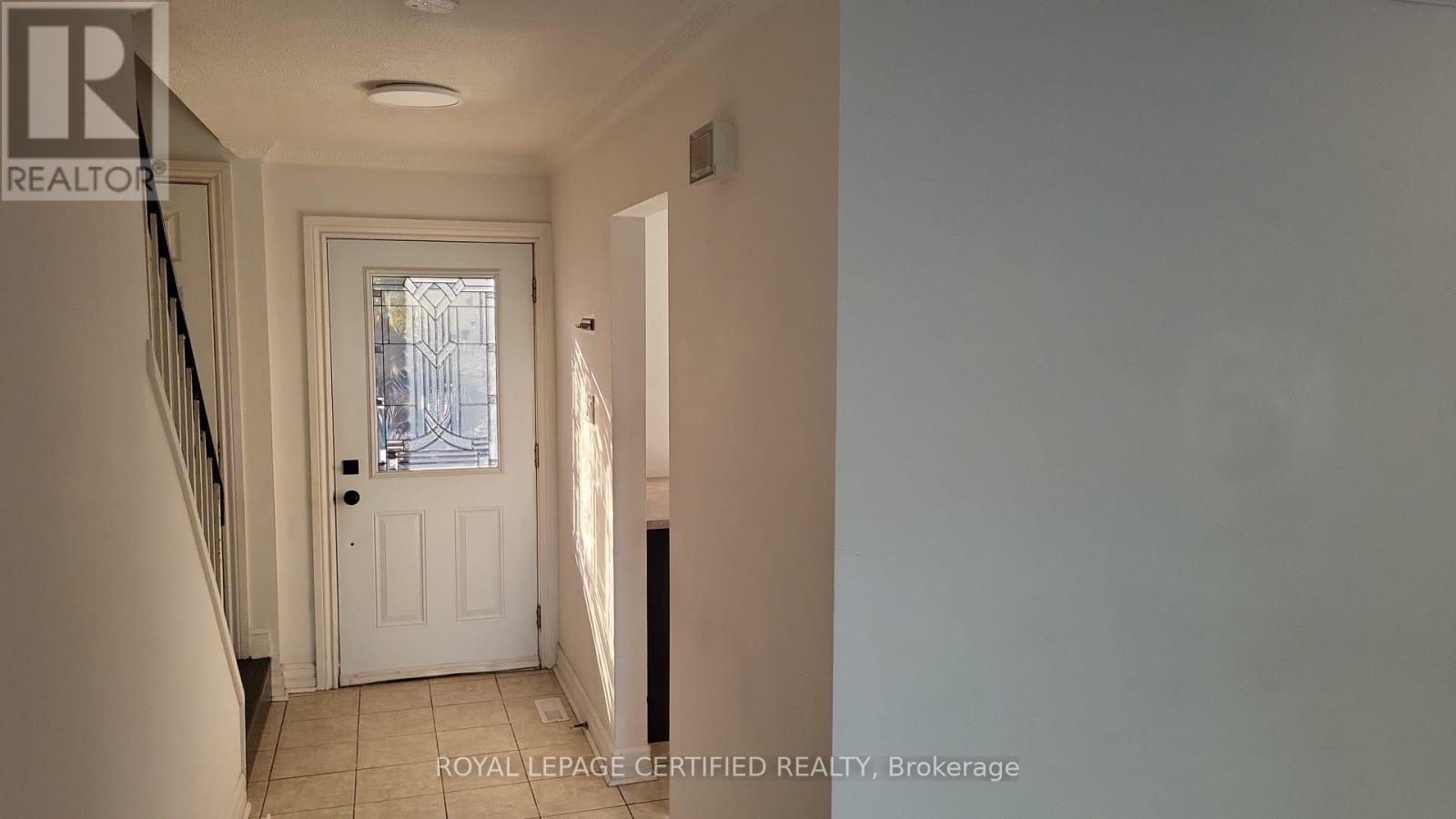 55 - 98 Falconer Drive Property Photo 2