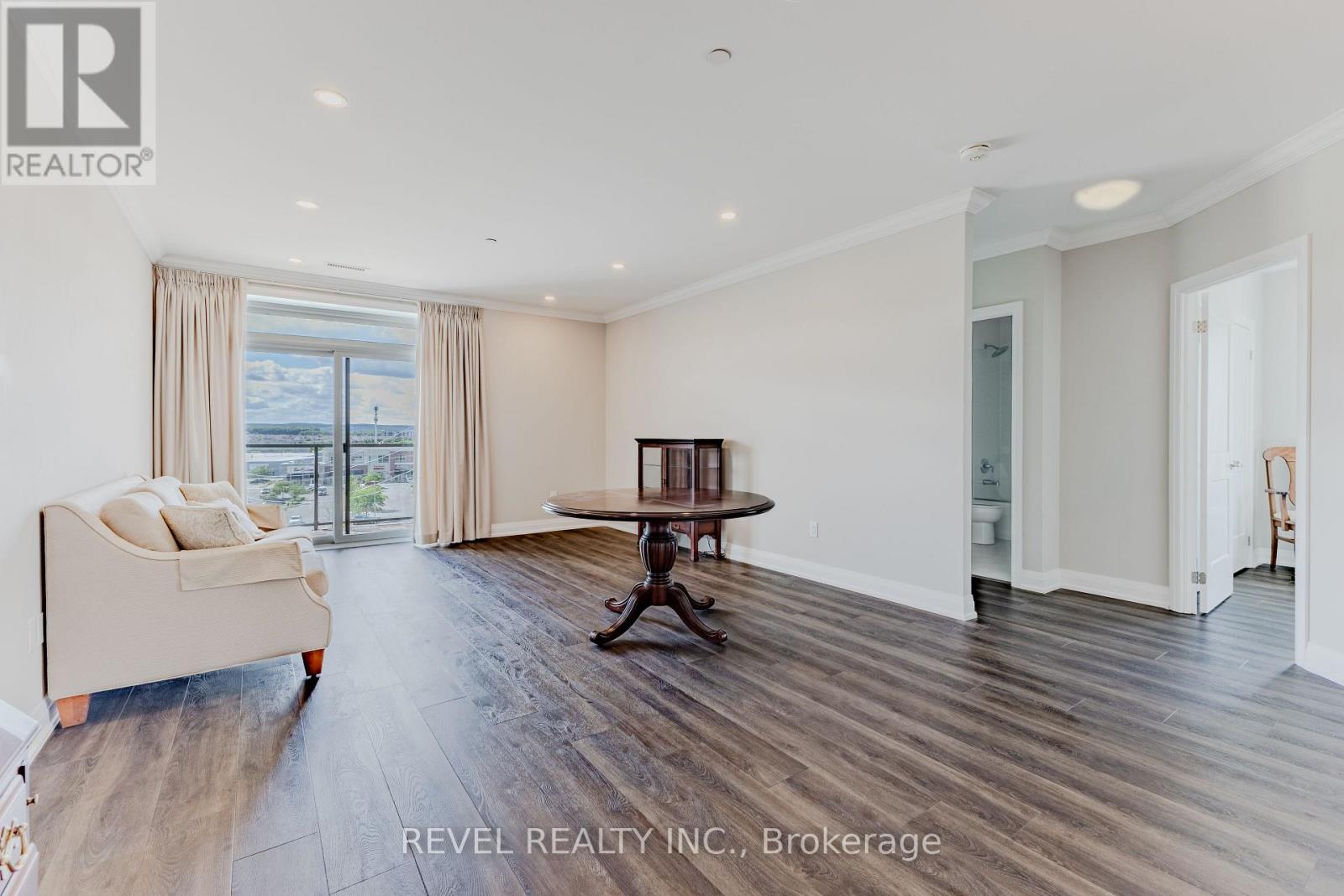 605 - 830 Megson Terrace Property Photo 3