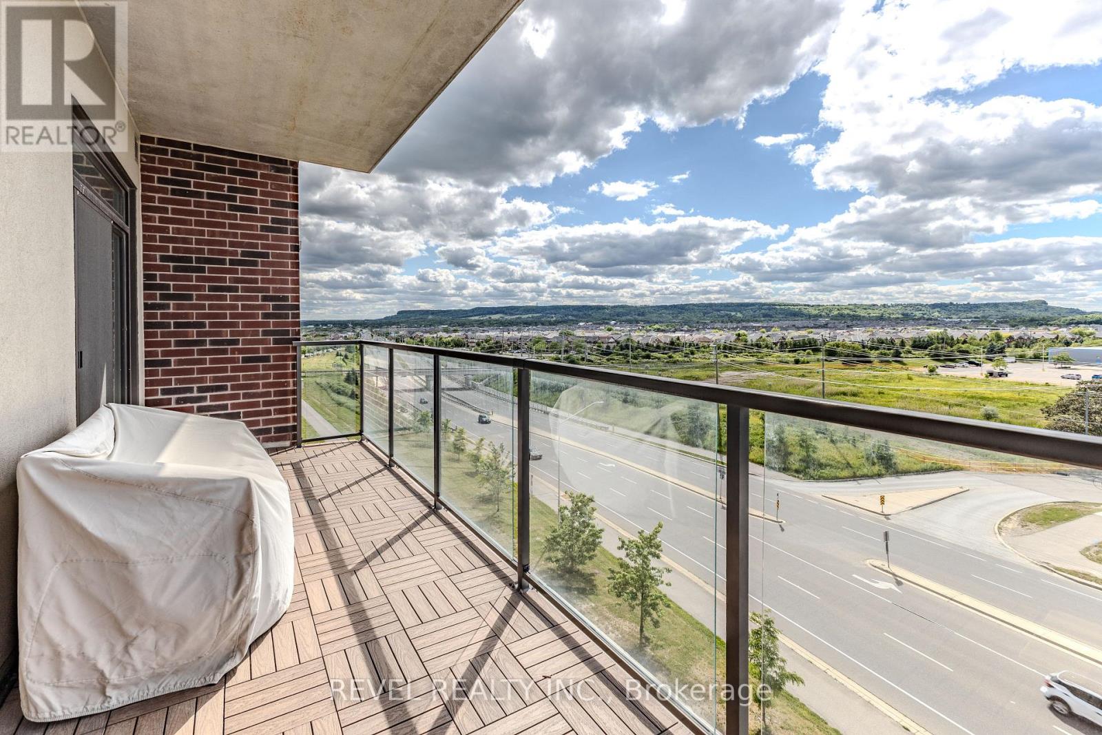 605 - 830 Megson Terrace Property Photo 17