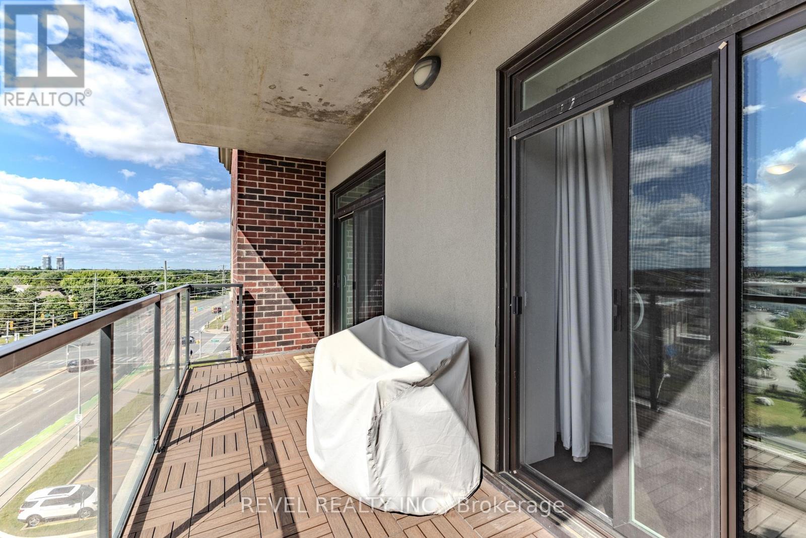 605 - 830 Megson Terrace Property Photo 18