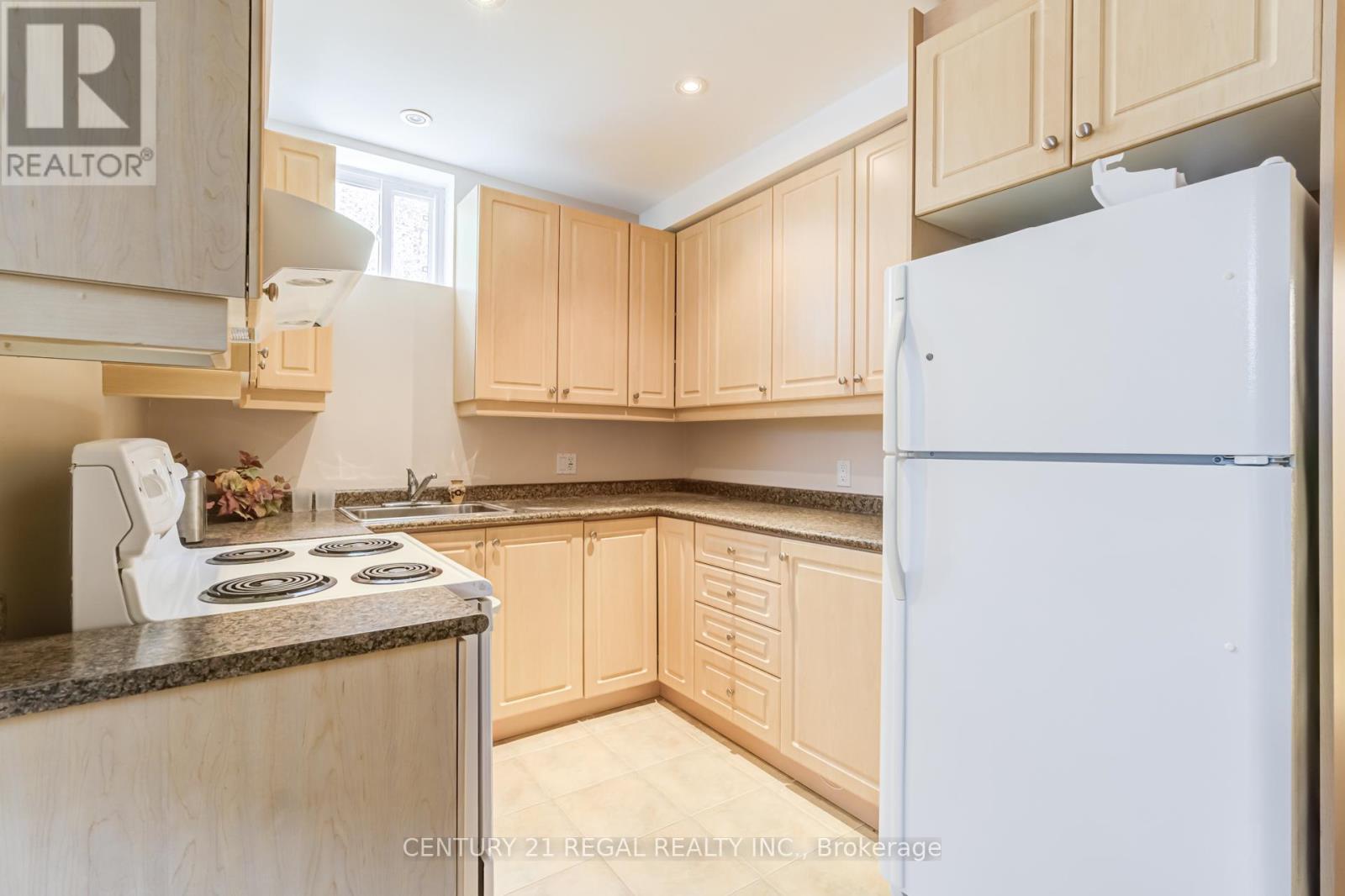 2a Twenty Eighth Basement Street Property Photo 2