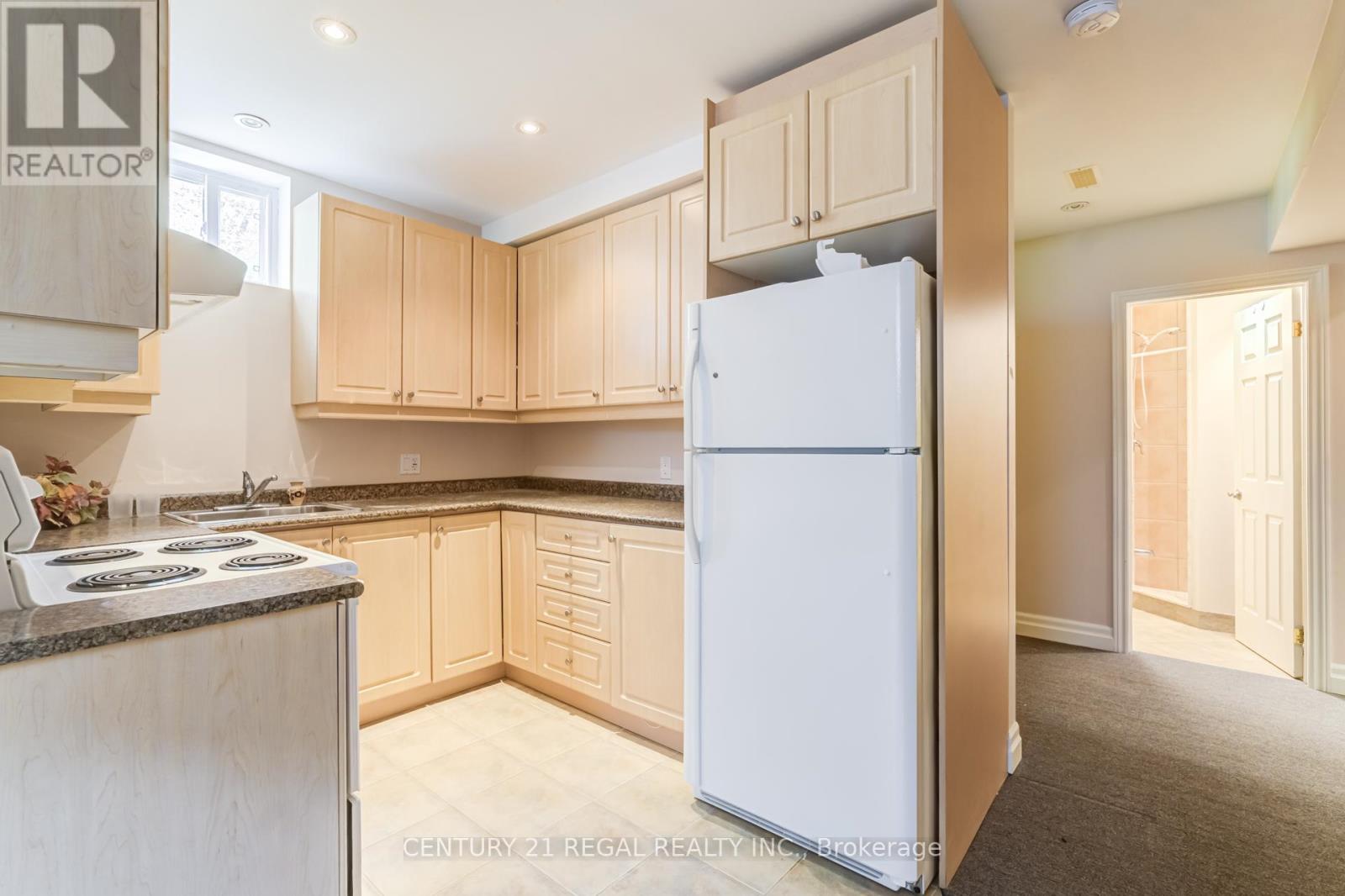 2a Twenty Eighth Basement Street Property Photo 3