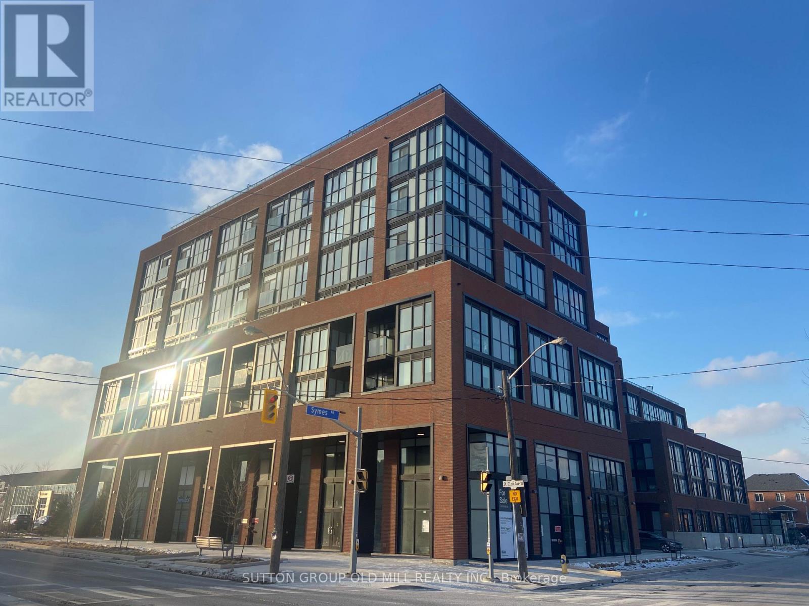 417 - 2300 ST CLAIR AVENUE W