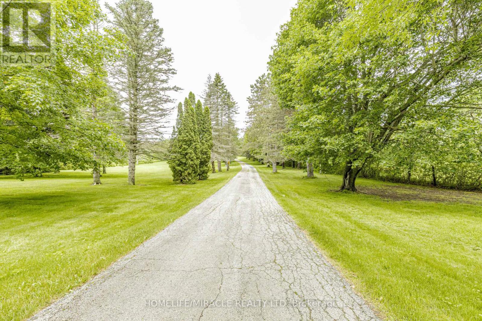 11948 Dublin Line Property Photo 4
