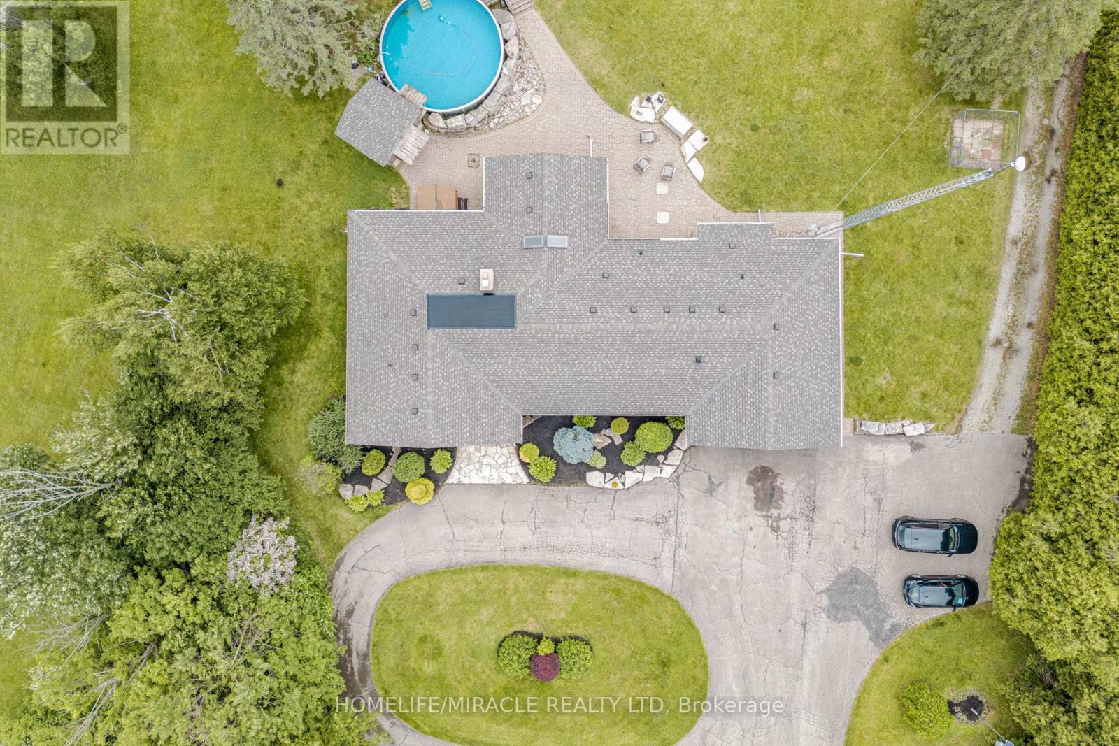 11948 Dublin Line Property Photo 9