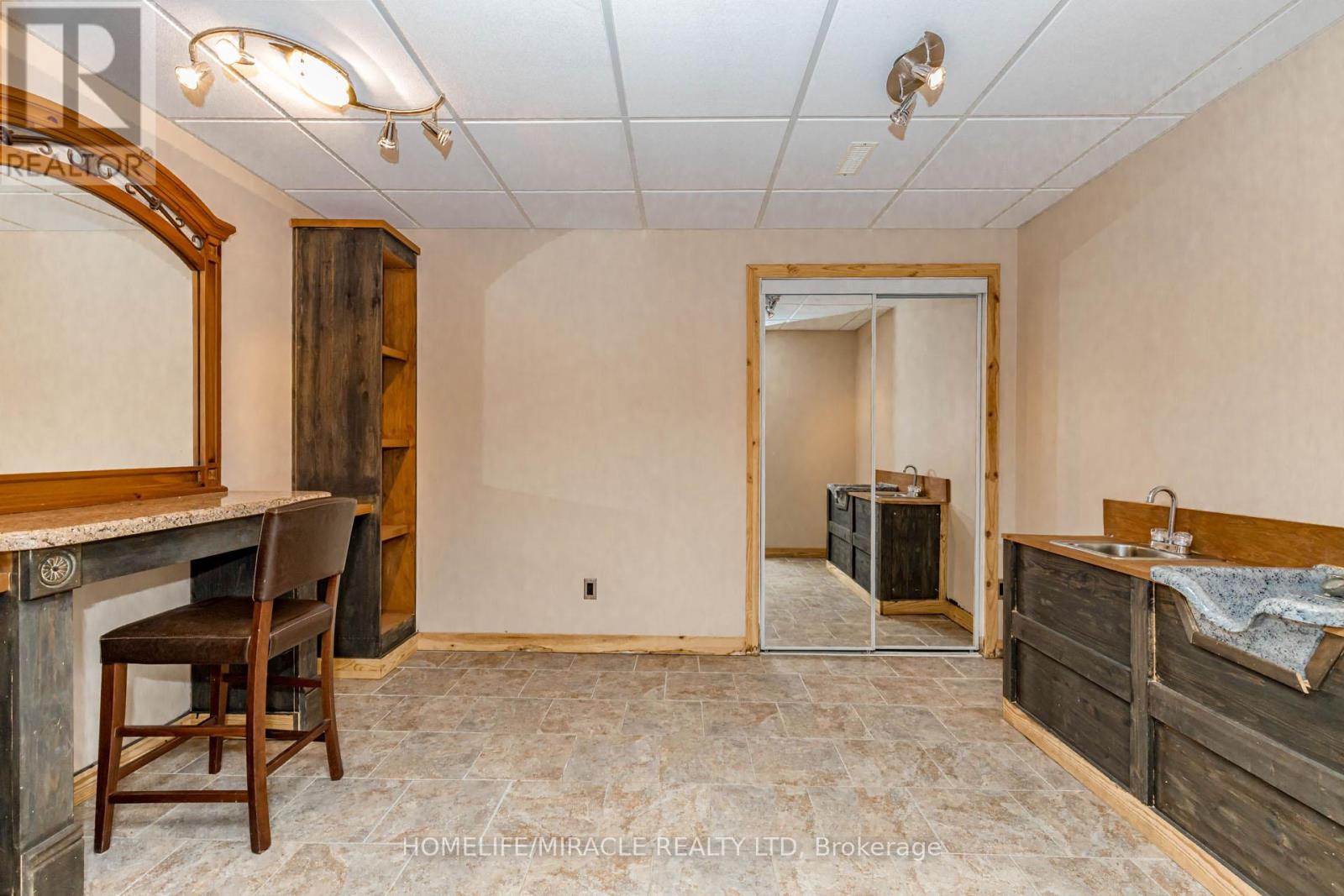 11948 Dublin Line Property Photo 33