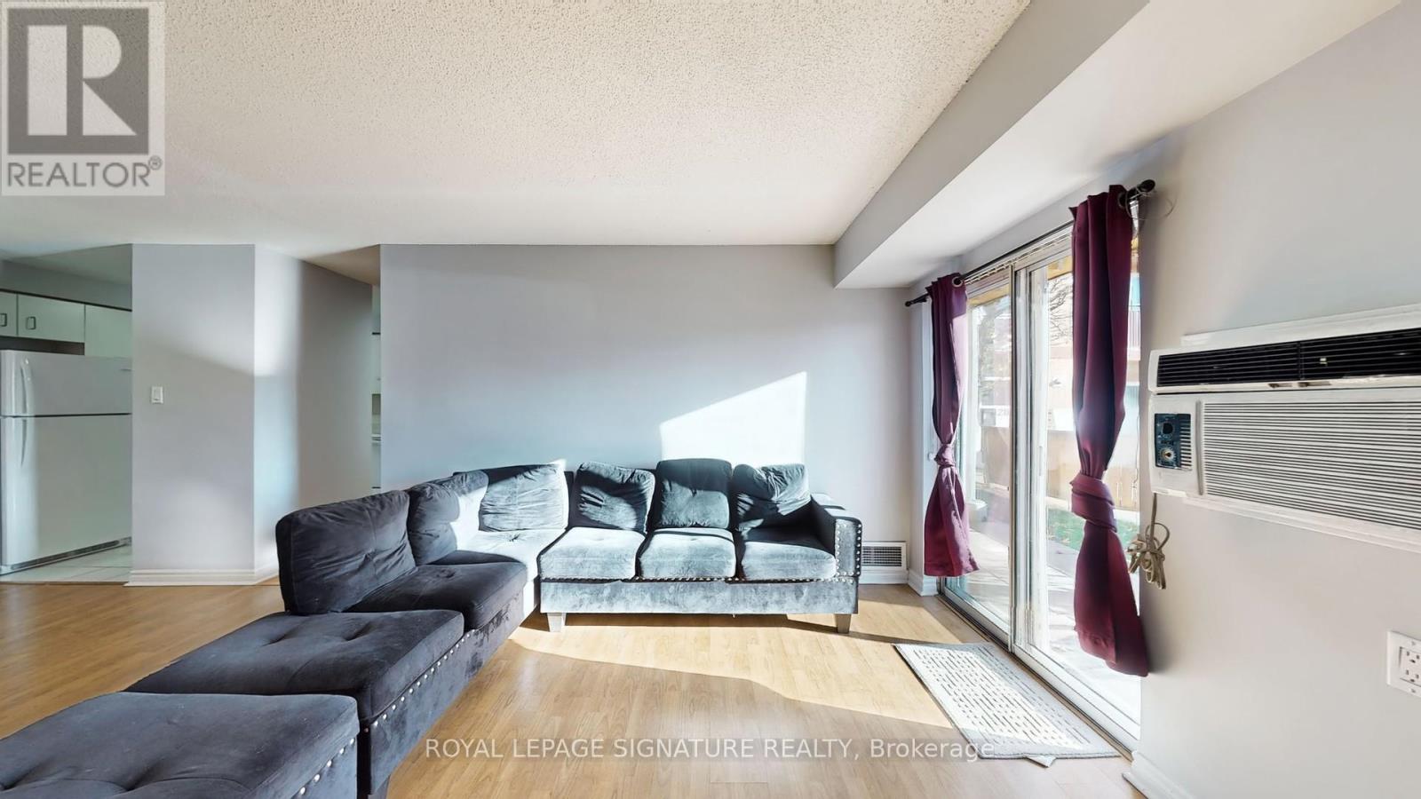 103b - 211 Forum Drive Property Photo 6