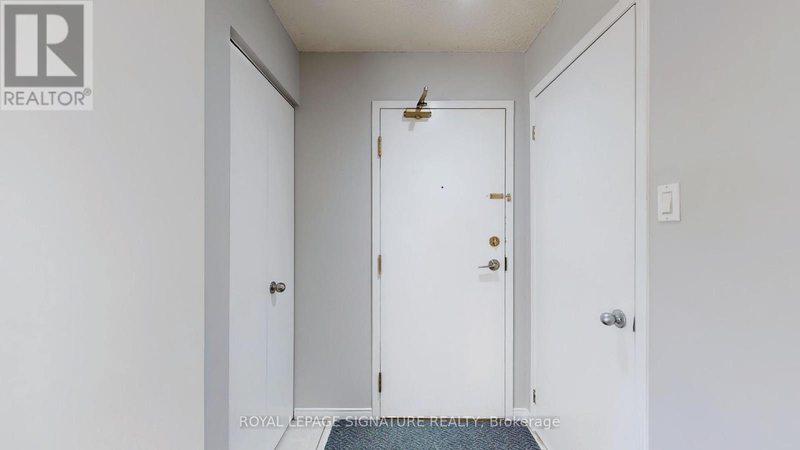 103b - 211 Forum Drive Property Photo 26