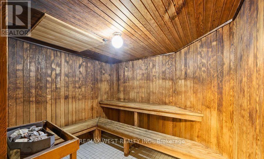 1512 - 234 Albion Road Property Photo 6
