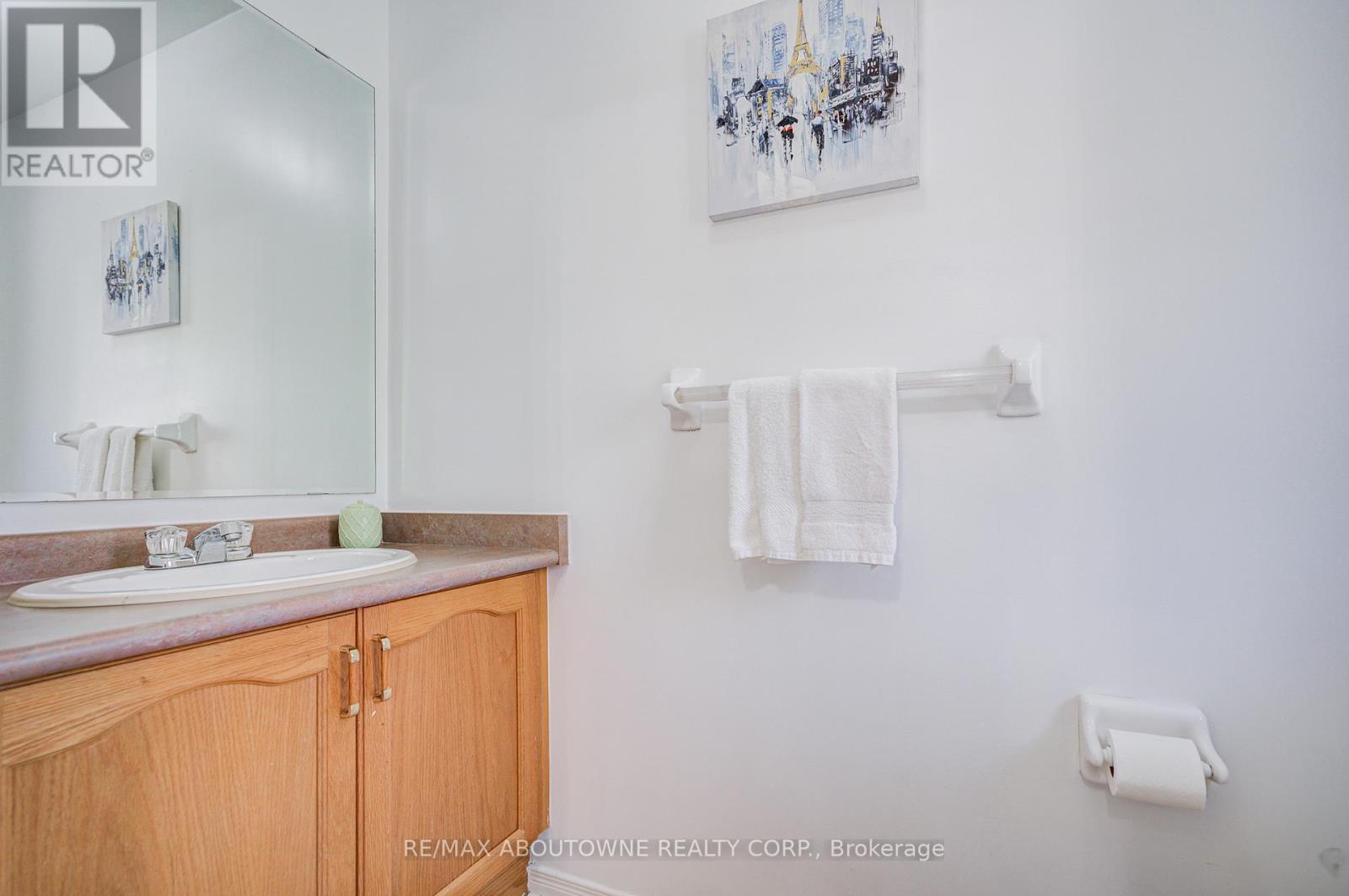 5128 Falconcrest Drive Property Photo 7