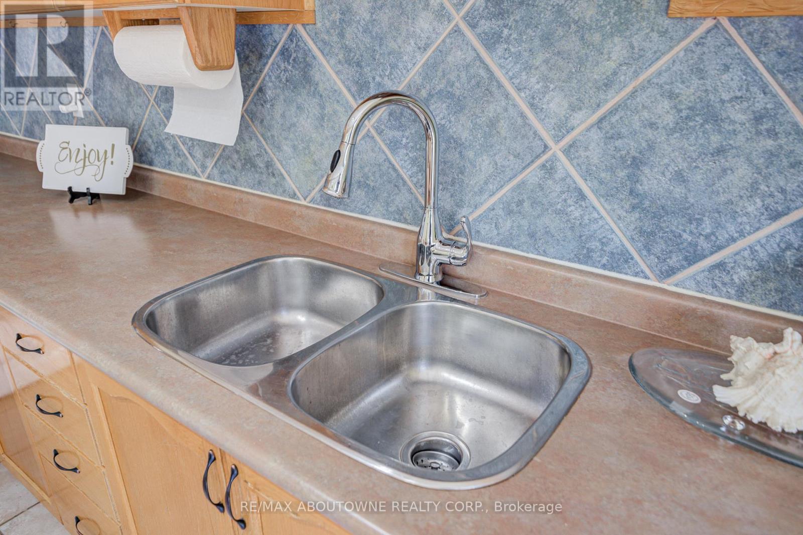 5128 Falconcrest Drive Property Photo 20