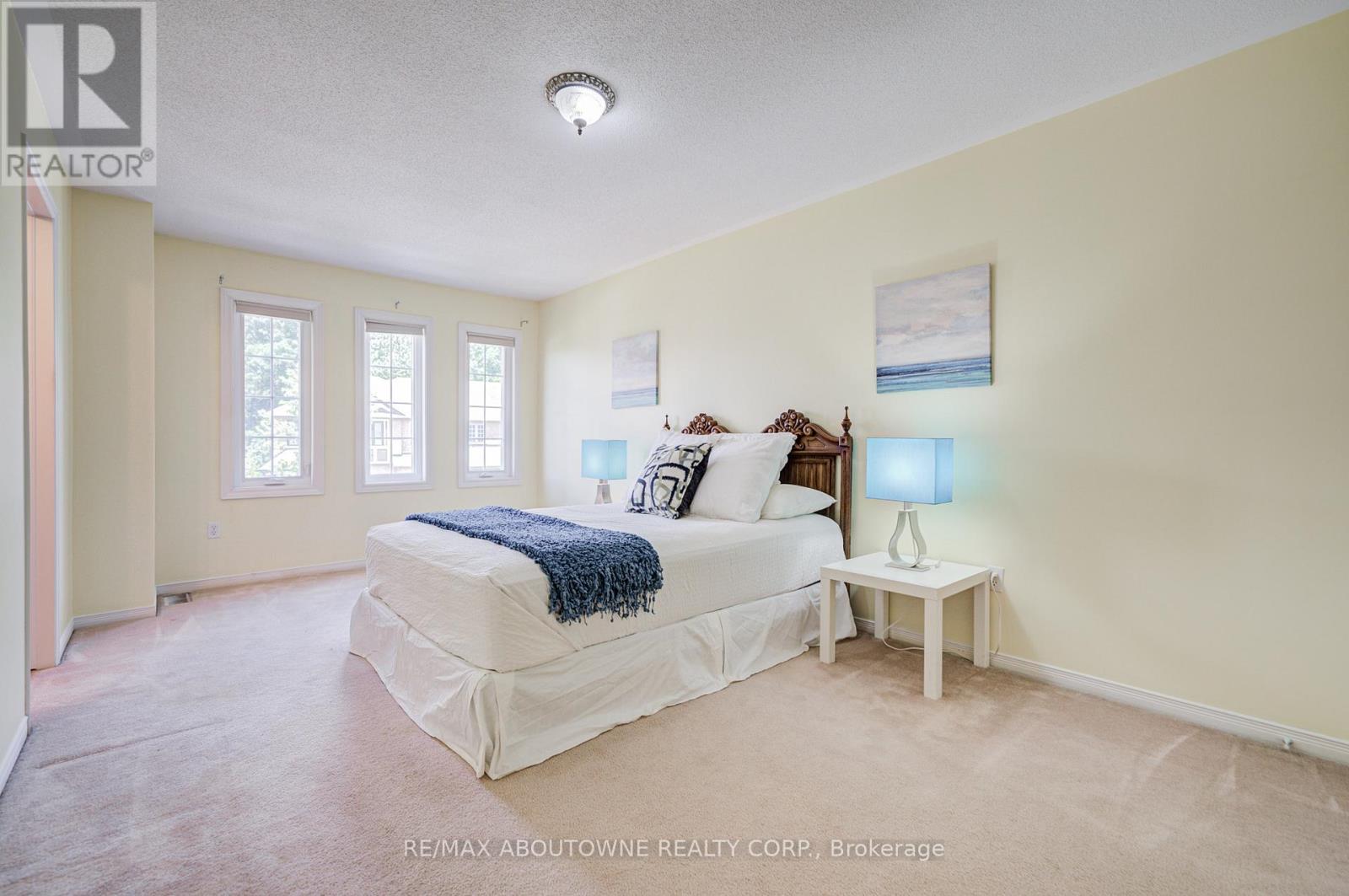 5128 Falconcrest Drive Property Photo 25