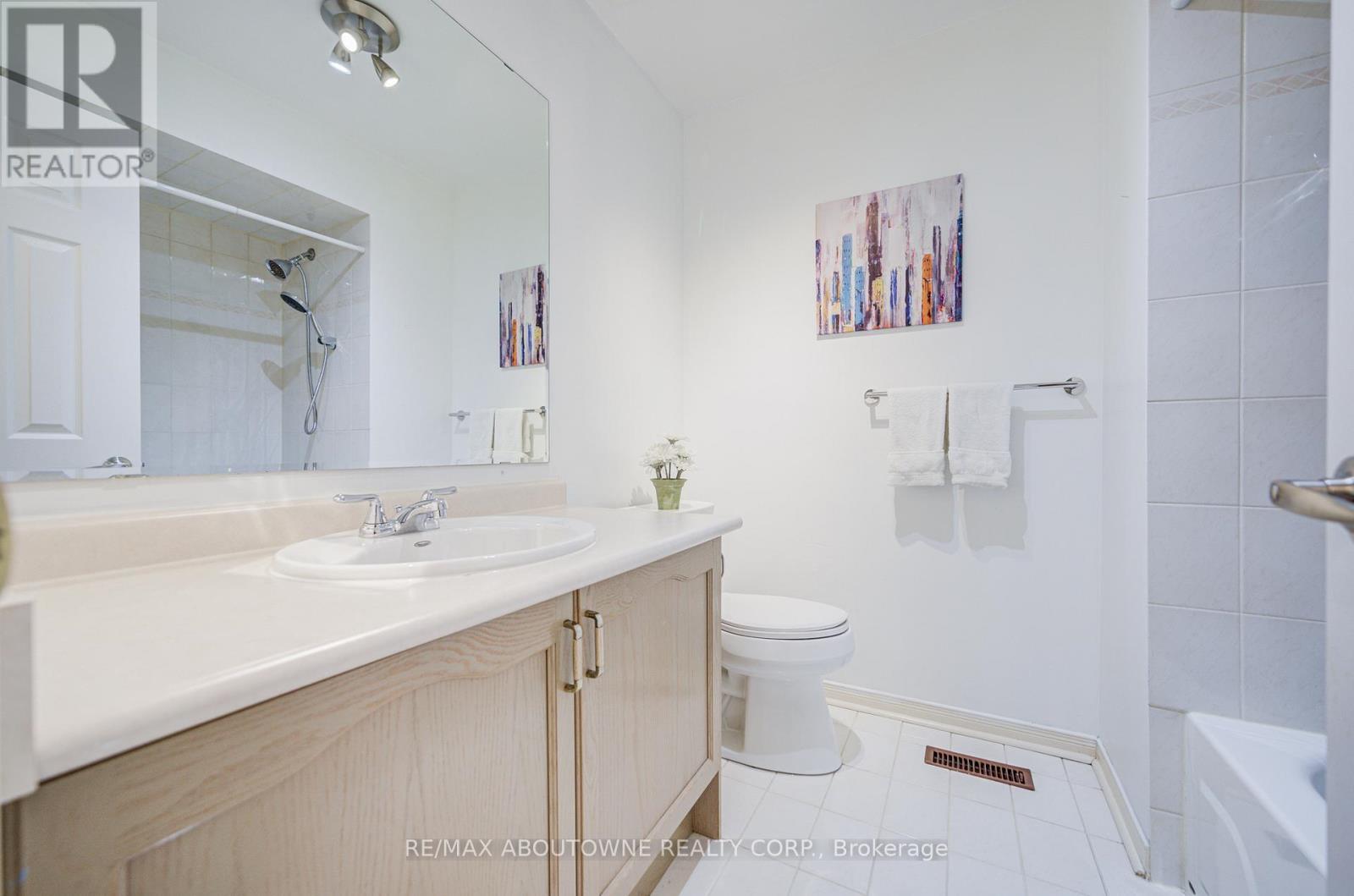 5128 Falconcrest Drive Property Photo 35