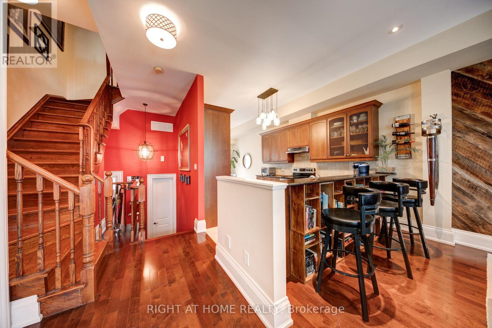 10 - 120 Bronte Road Property Photo 14