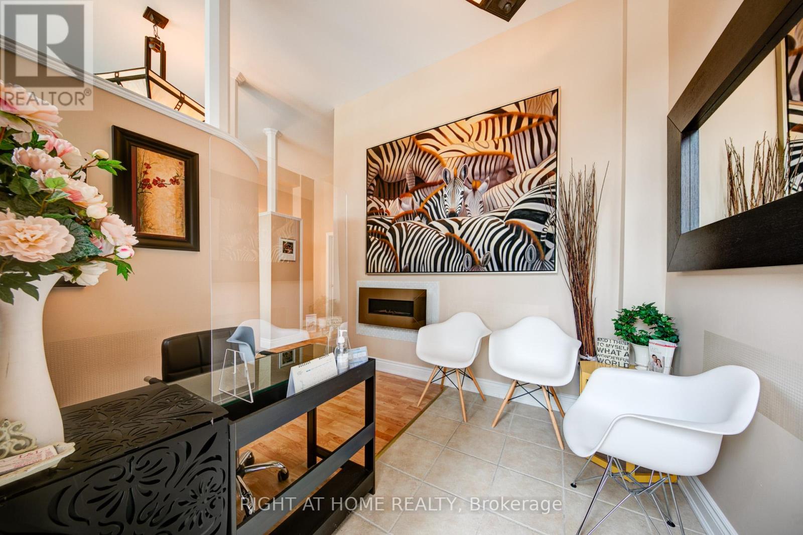 10 - 120 Bronte Road Property Photo 31