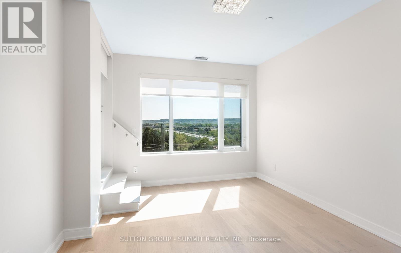 504 - 8010 Derry Road Property Photo 8