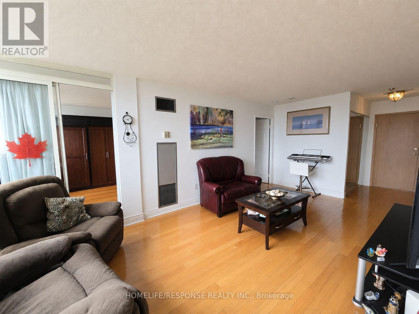 1601 - 55 Elm Drive W Property Photo 9