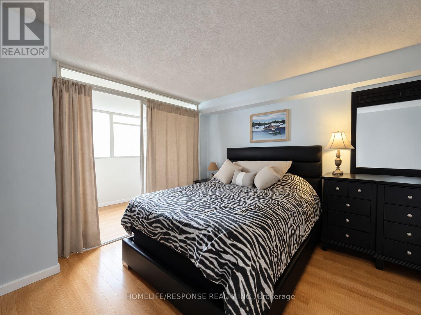 1601 - 55 Elm Drive W Property Photo 12