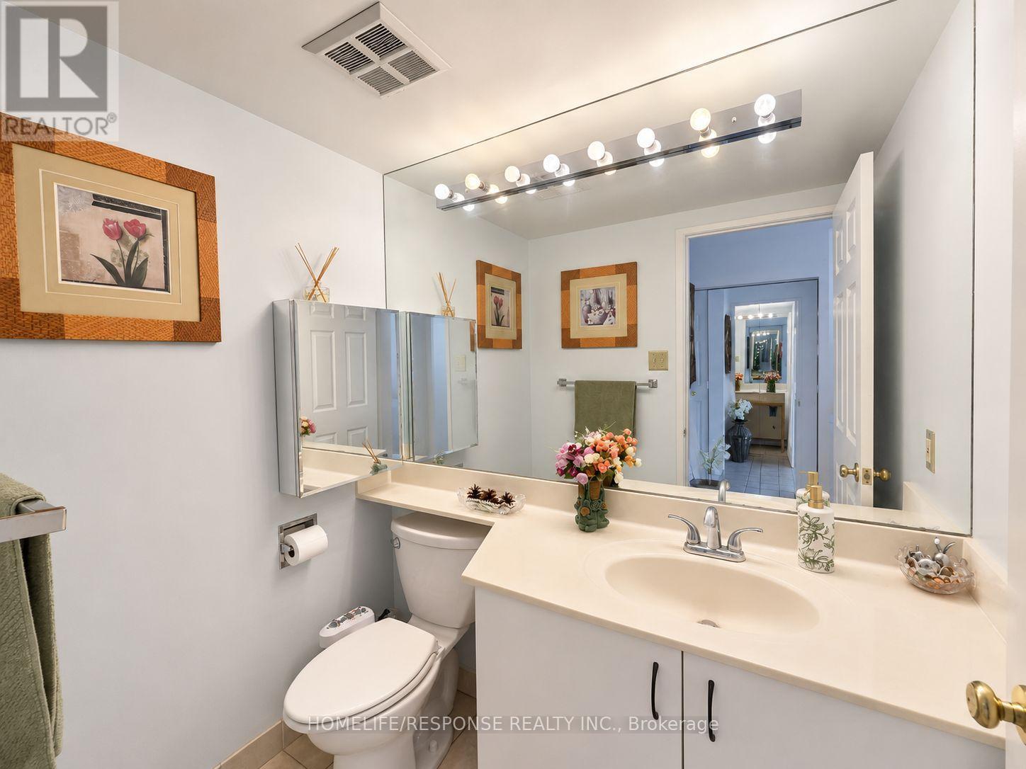 1601 - 55 Elm Drive W Property Photo 19