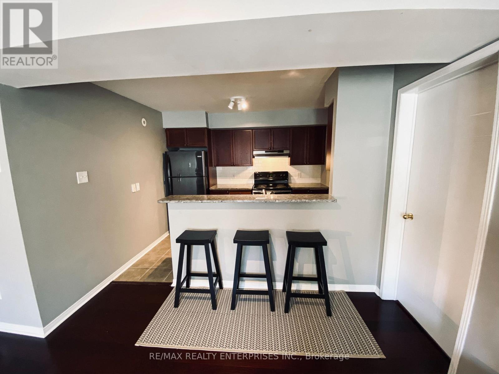 145 - 4975 Southampton Drive Property Photo 6