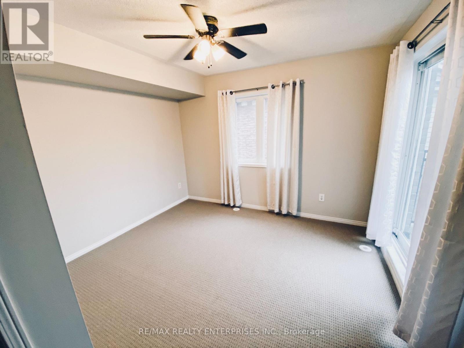145 - 4975 Southampton Drive Property Photo 11