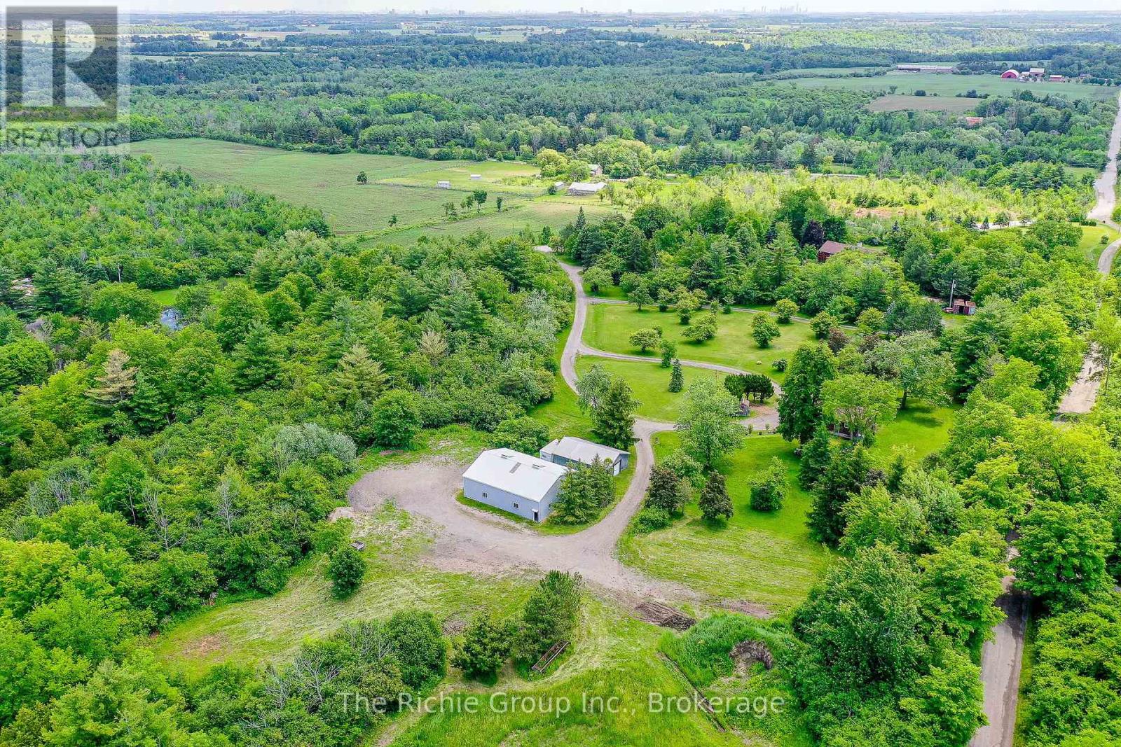 13494 Tenth Line Property Photo 3